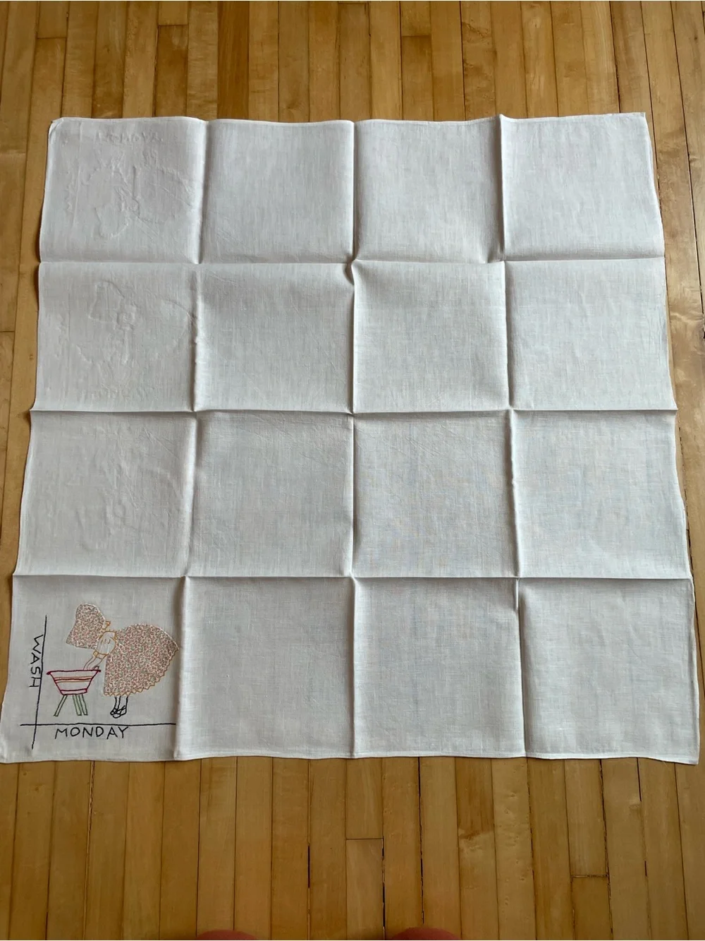 SUNBONNET SUE Set of 7 Vintage Days of the Week Dish Towels Hand Embroidered